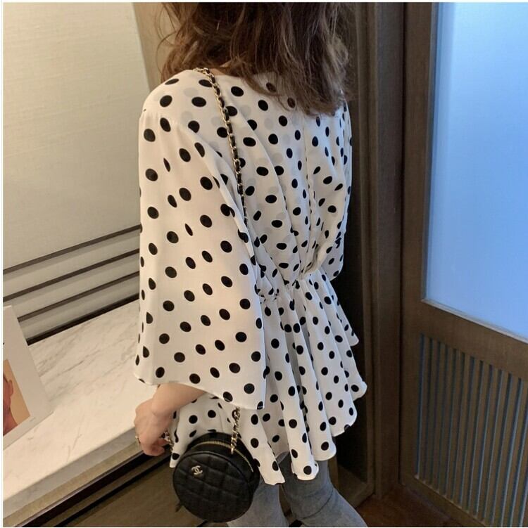 【tops】好感度満載！Vネック半袖シフォンドット柄ウェスト絞りファッションブラウスF0373