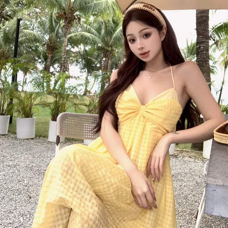 【dress】オープンバックホルターネックワンピース Q8316