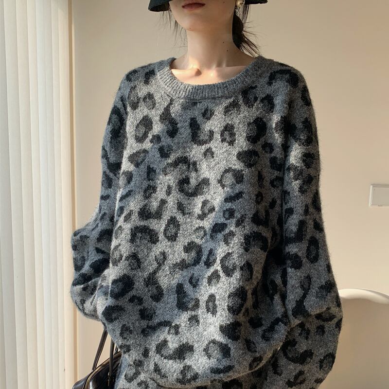 【tops】ヒョウ柄ニットトップス Q7175