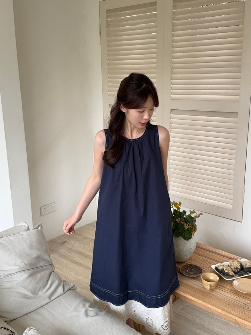 【dress】レース切り替えノースリーブワンピース　M29817