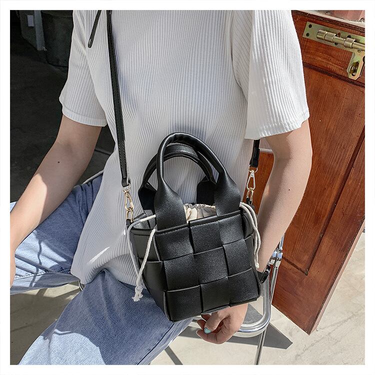 【小物】秋冬新作気質満点ファッション合わせやすい肩掛け斜め掛けバッグ G3582