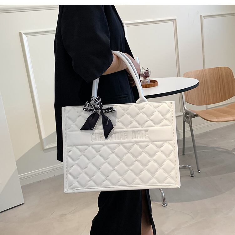 【小物】女性大人気 ファッションシンプル2021新作大容量無地ハンドバッグ G1891