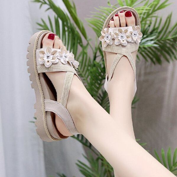 【shoes】一目惚れ！2色花模様履きやすい合わせやすい大人きれいめ厚底サンダル