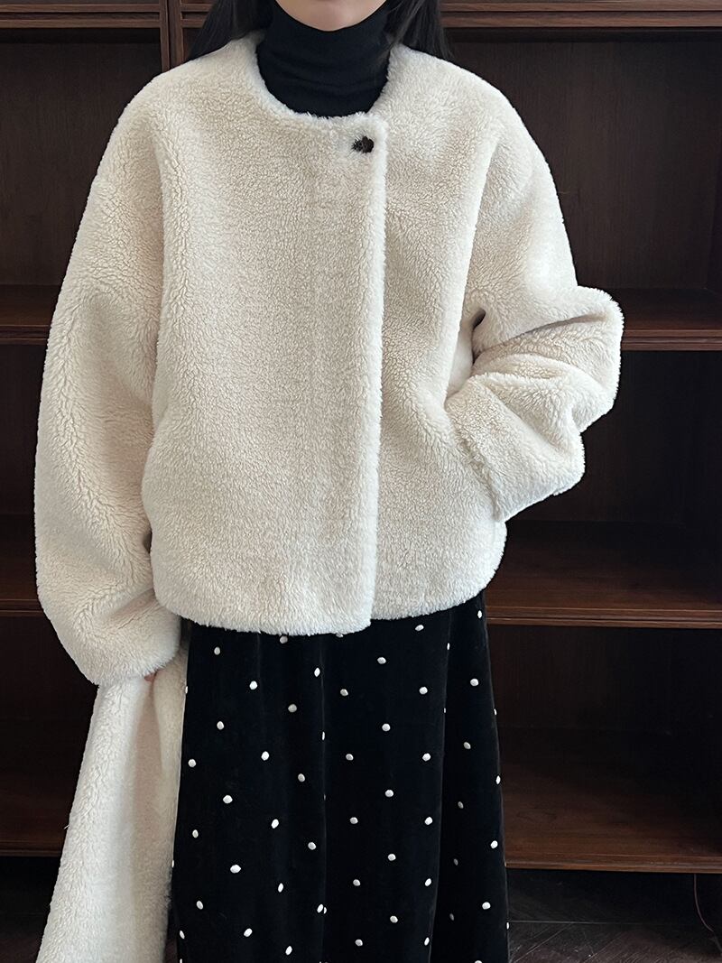 【outer】スカーフ付きシープボアコート Q7225