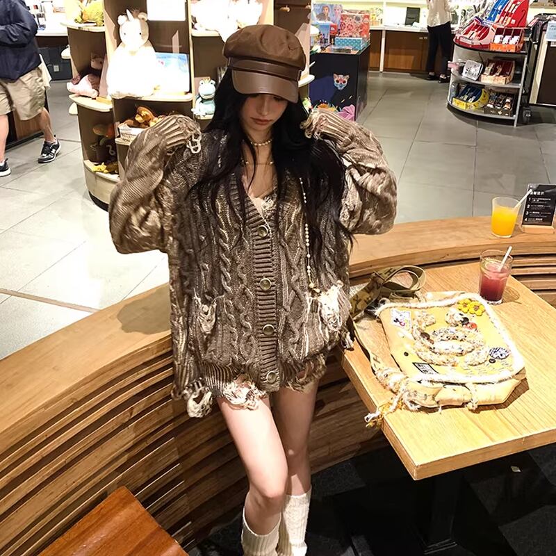 【outer】ダメージ加工ニットカーディガン Q8134