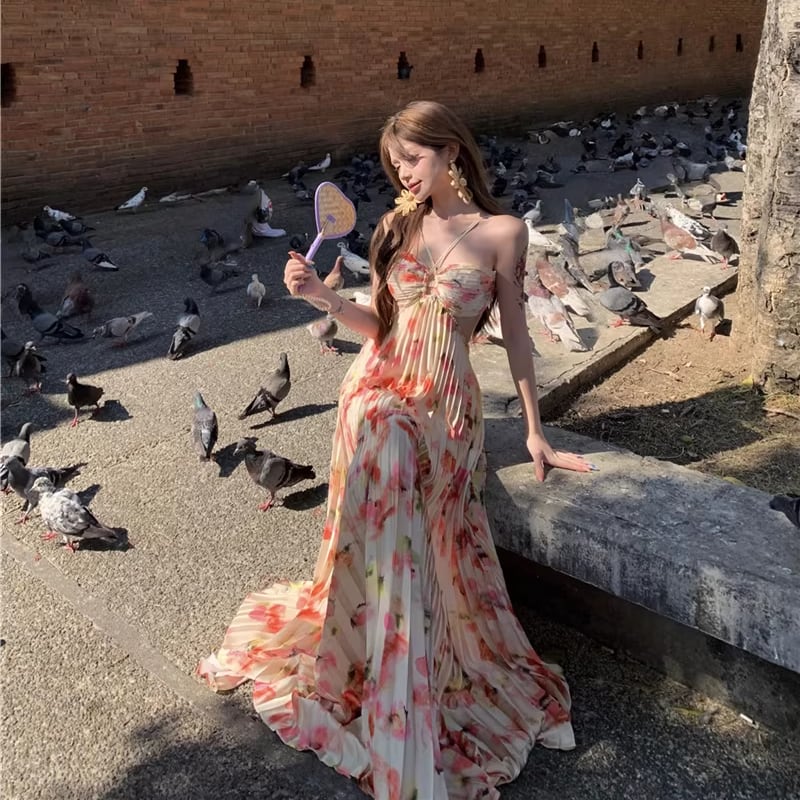 【dress】ホルターネックバックオーポンロングプリーツワンピース Q8371