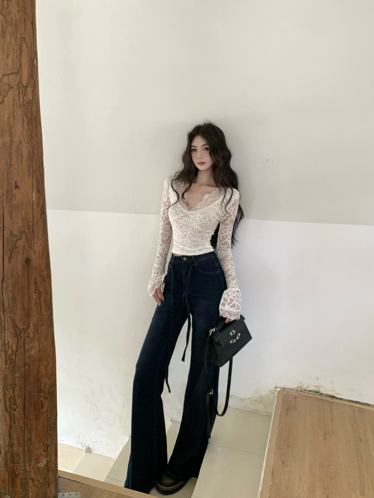 【tops】Vネックレーストップス　M27941