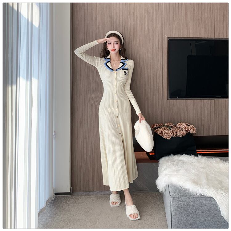 【dress】ボタンデザインニットワンピース　M18535