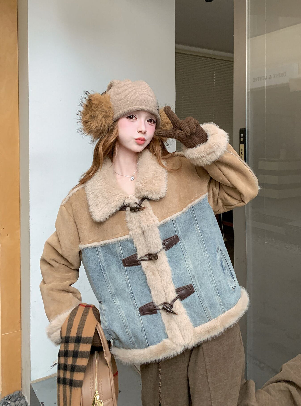 【outer】ファー付きデニムドッキングコート Q7483