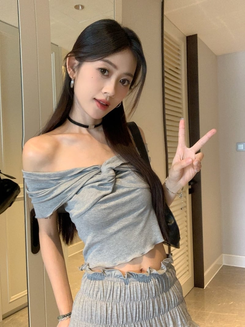 【set】オフショルダーTシャツ+スカート２点セットG21577