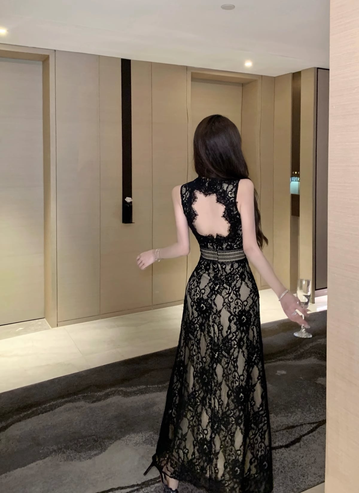 【dress】バックオープンスリットレースワンピース　M32516