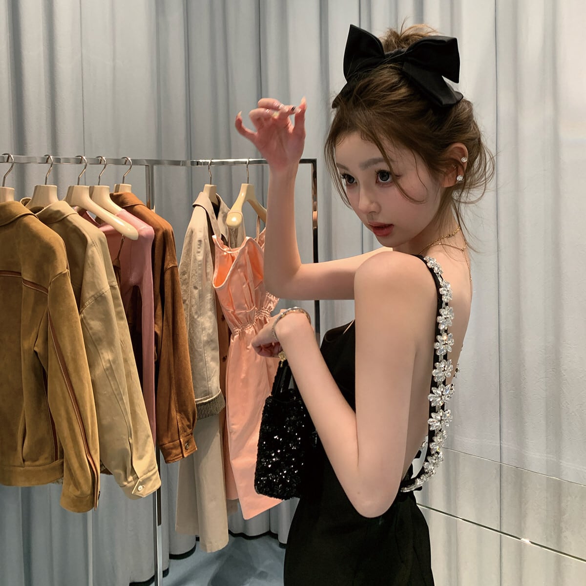 【dress】バックレスビジューミニワンピース　N3521