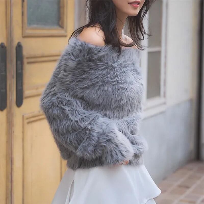 【tops】シャギーオフショルダーニットセーター　M28551