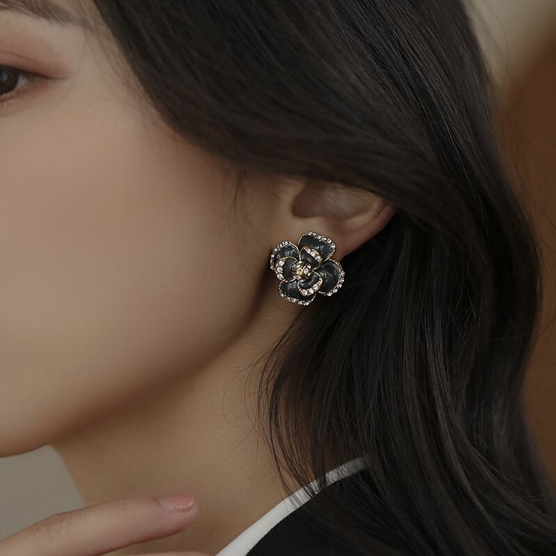 【小物】存在感 chicエレガントオシャレパール花形ピアスアクセサリー