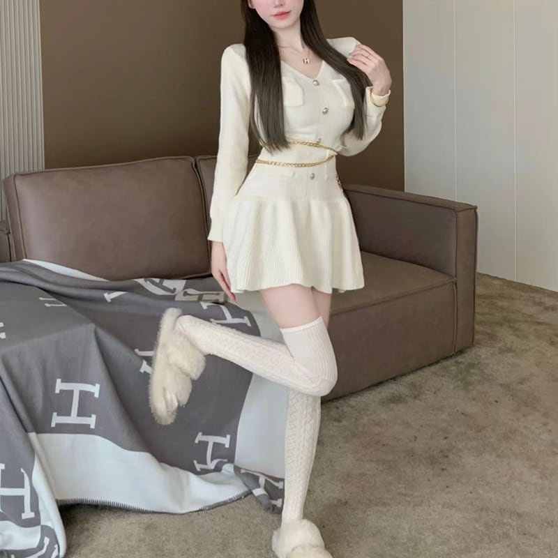 【dress】Vネックフレアニットワンピース Q7515