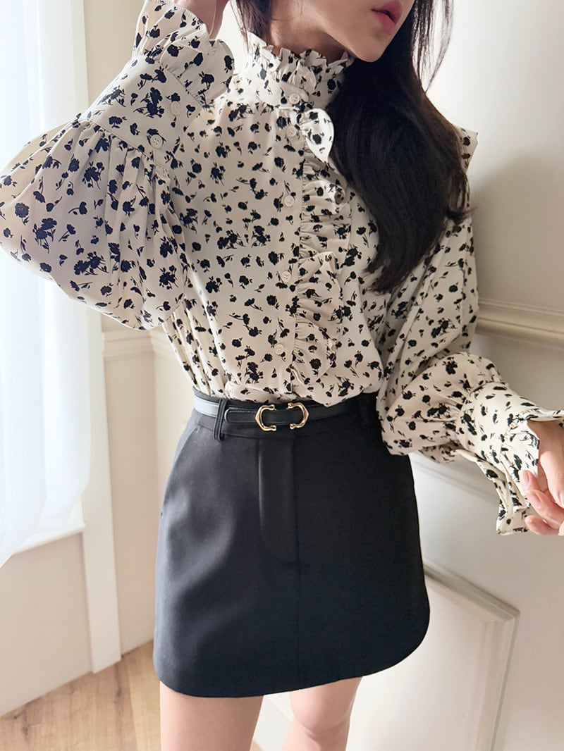 【tops】フリル花柄ブラウス　M29581
