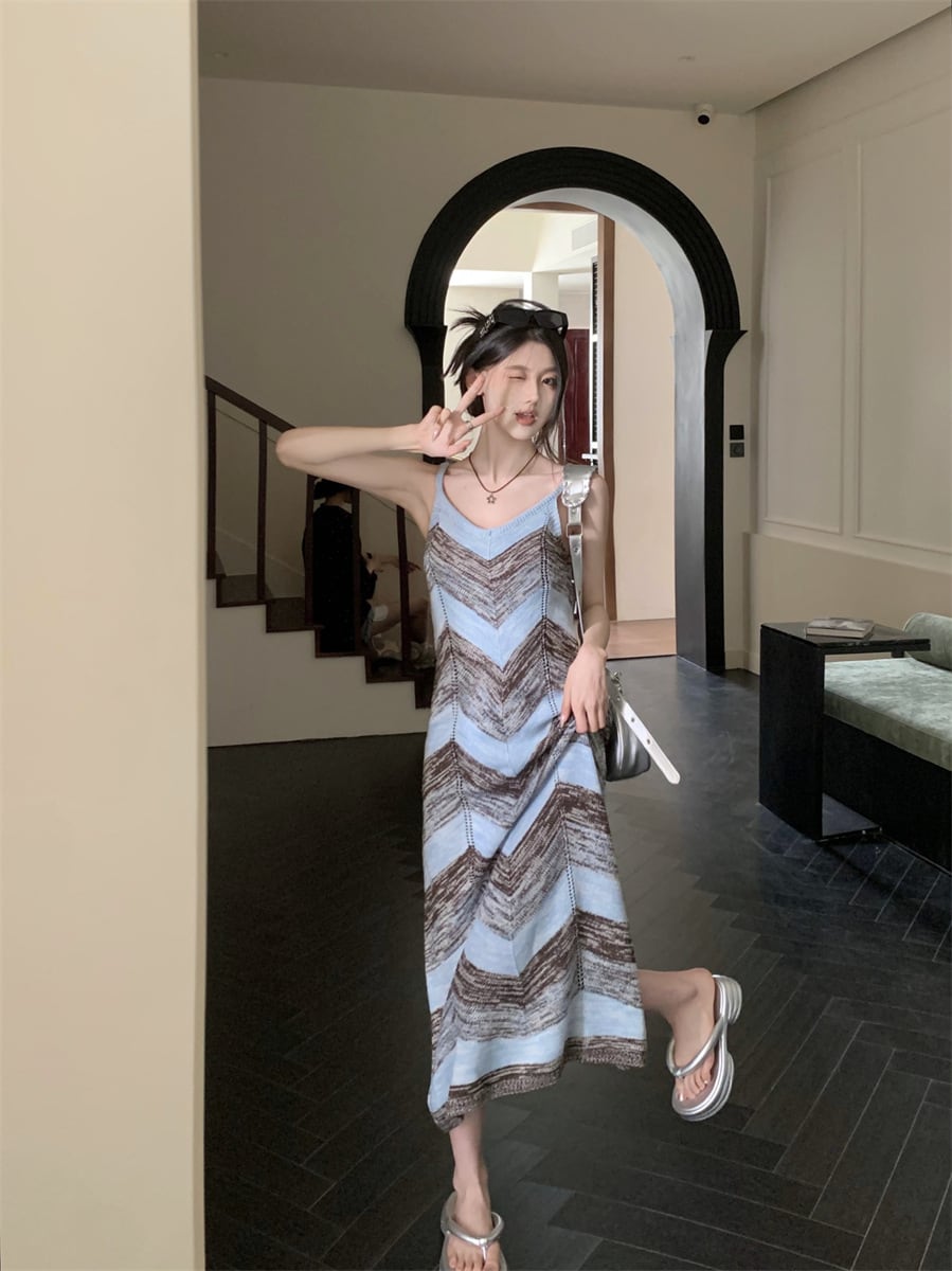 【dress】ストライプ柄ニットキャミワンピース G21561