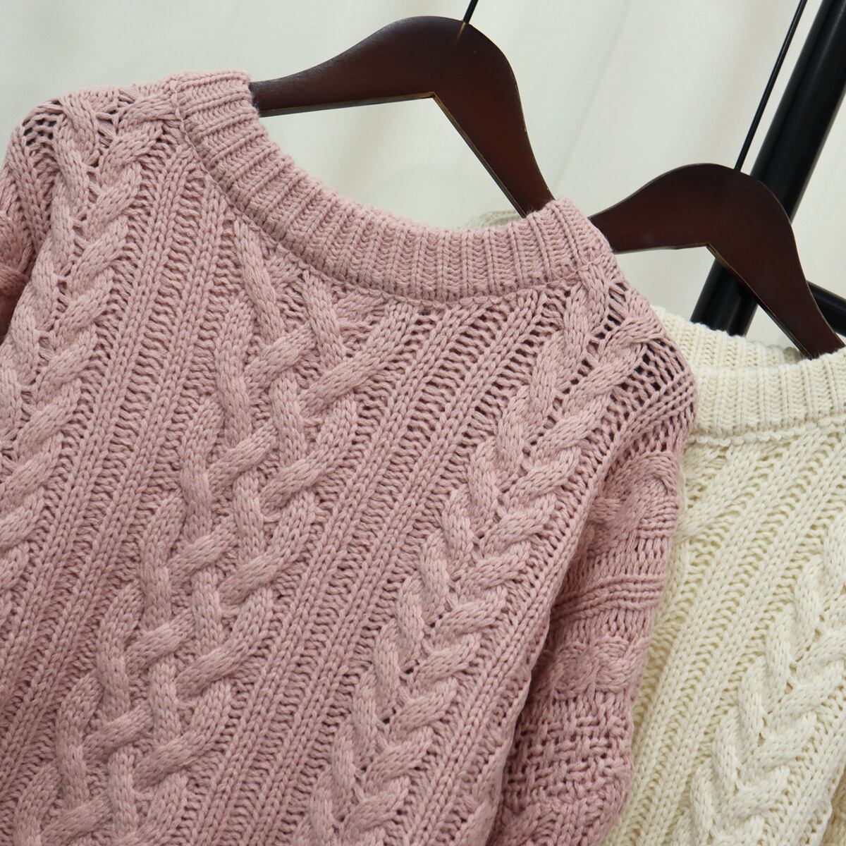 【tops】クルーネックニットセーター　M18787