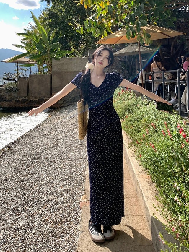 【dress】Vネック花柄ワンピース G21570