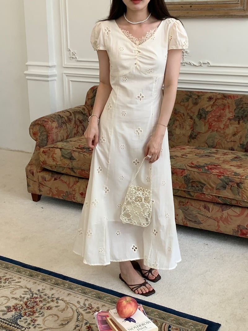 【dress】Vネックカットワークワンピース　M23891