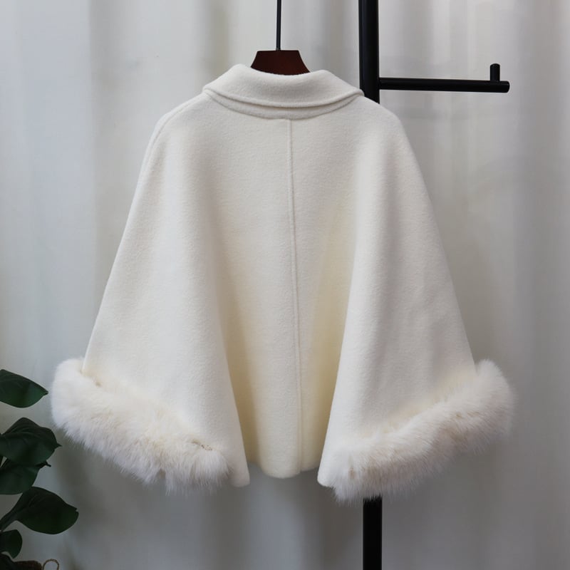【outer】袖ファーケープコート　M26079