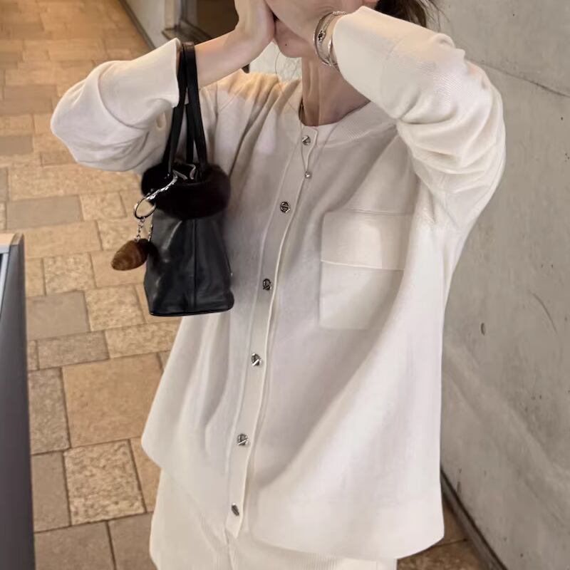 【outer】2色展開ニットカーディガン Q7807