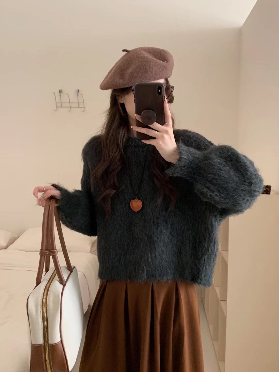 【tops】クルーネックニットセーター　M26128