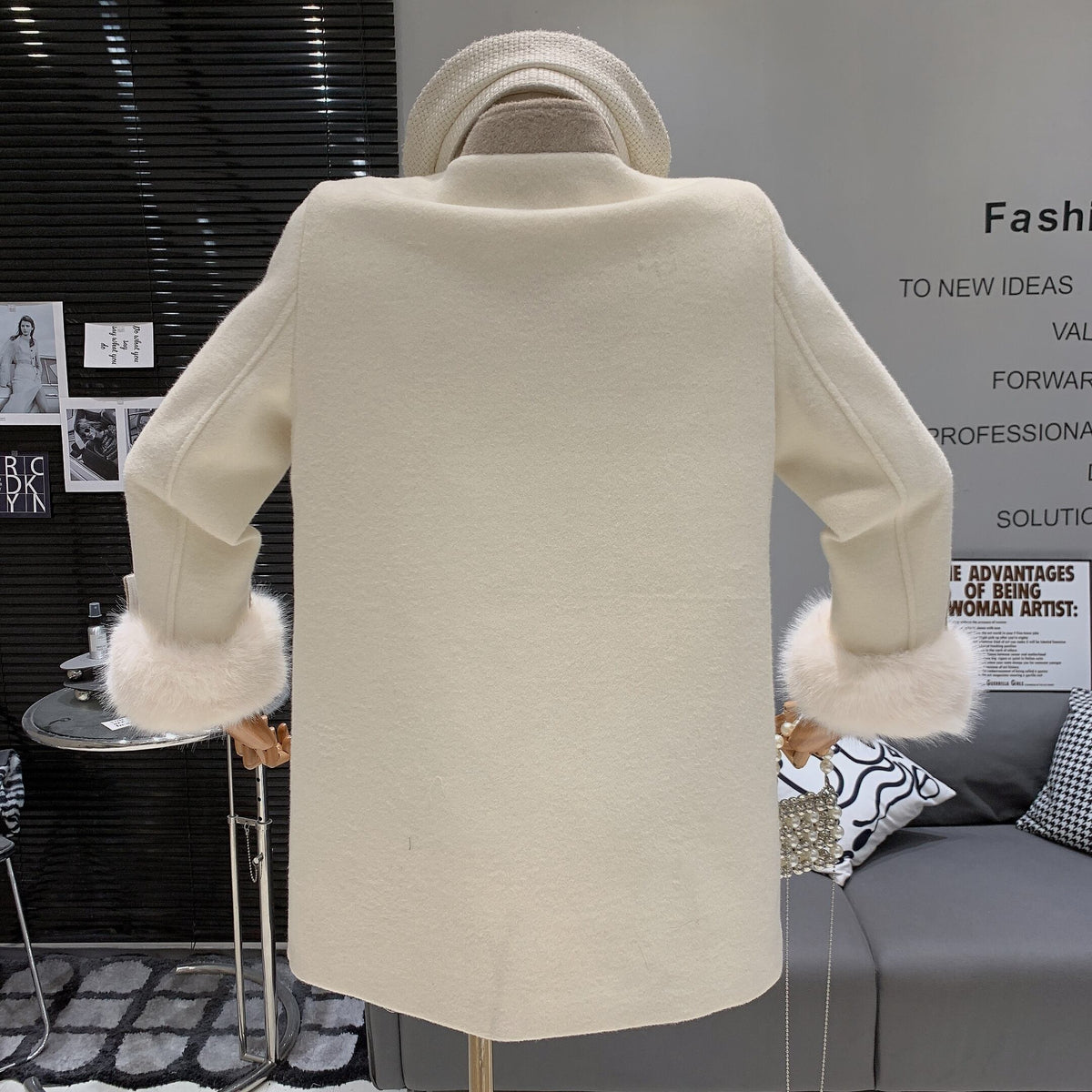 【outer】ファーダブルボタンコート　M27635