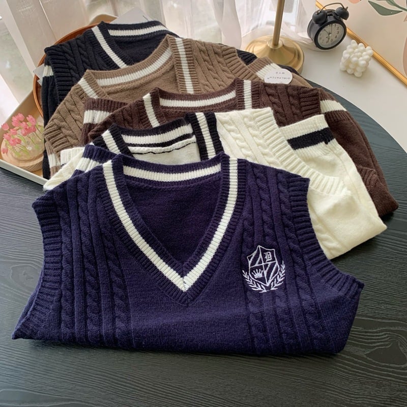 【tops】刺繍ニットベスト　M28338