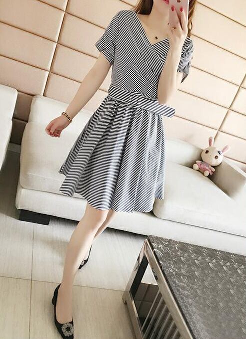 【dress】夏高級感気質満点レトロスウィートストライプ柄着痩せ ワンピース G1036