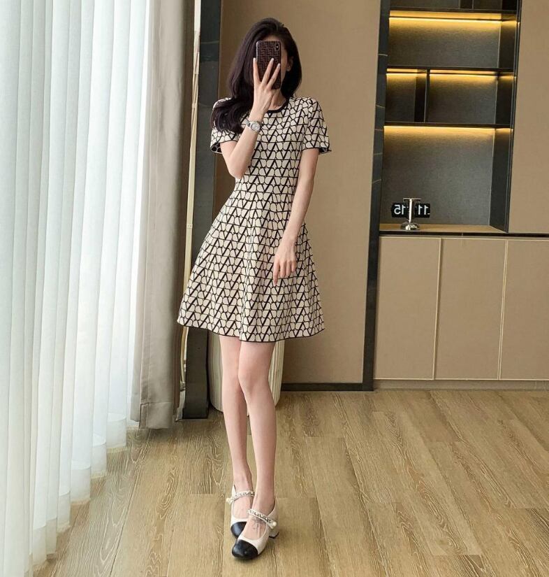 【dress】好感度満載！ラウンドネック半袖プリント配色AラインワンピースF5600