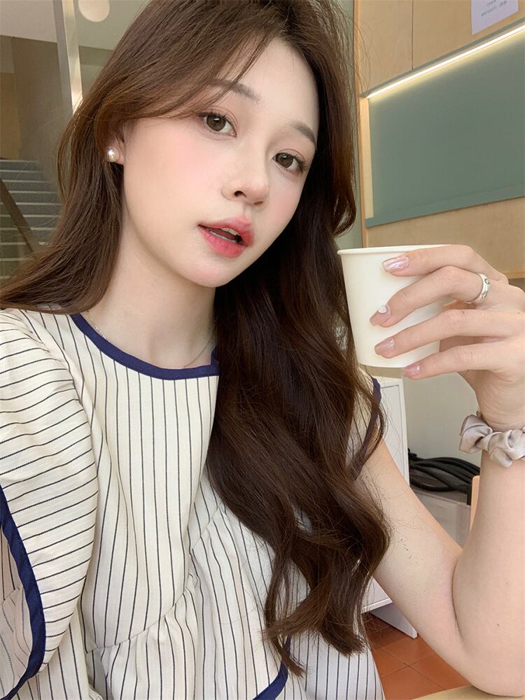 【dress】フリルストライプ柄ワンピース G20203