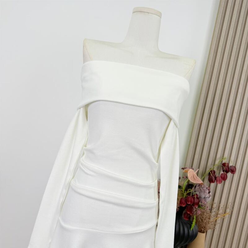 【dress】オフショルダーフレアワンピース Q7926