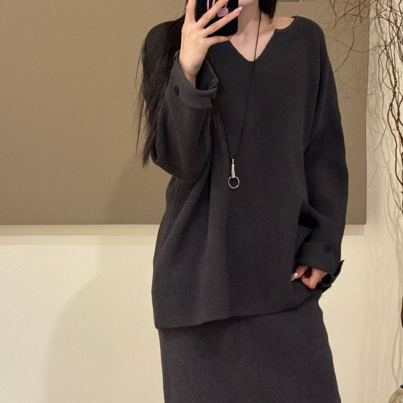 【set】Vネックニットトップス×ロングスカートセット Q7439