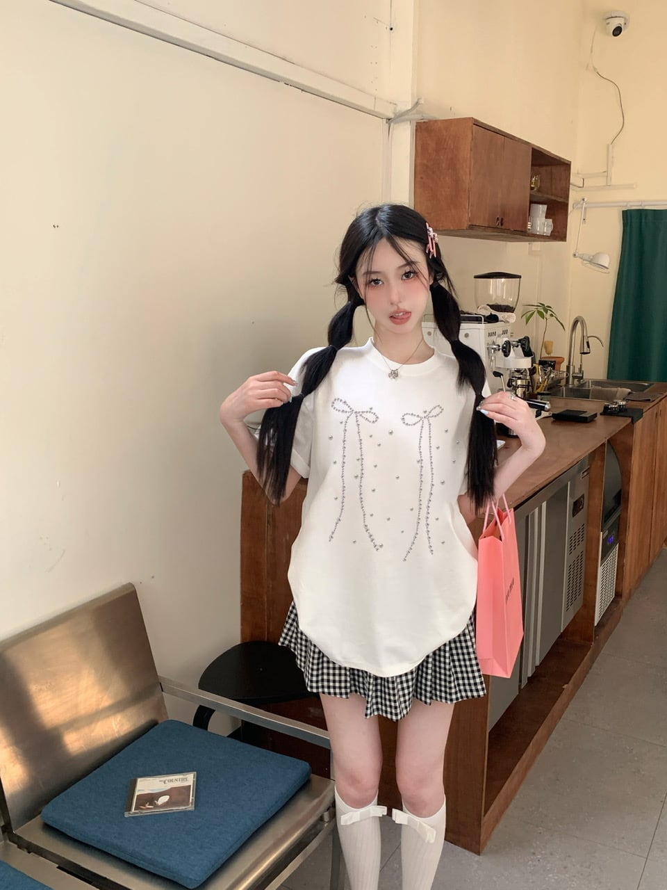 【tops】ビジューTシャツ　M24858
