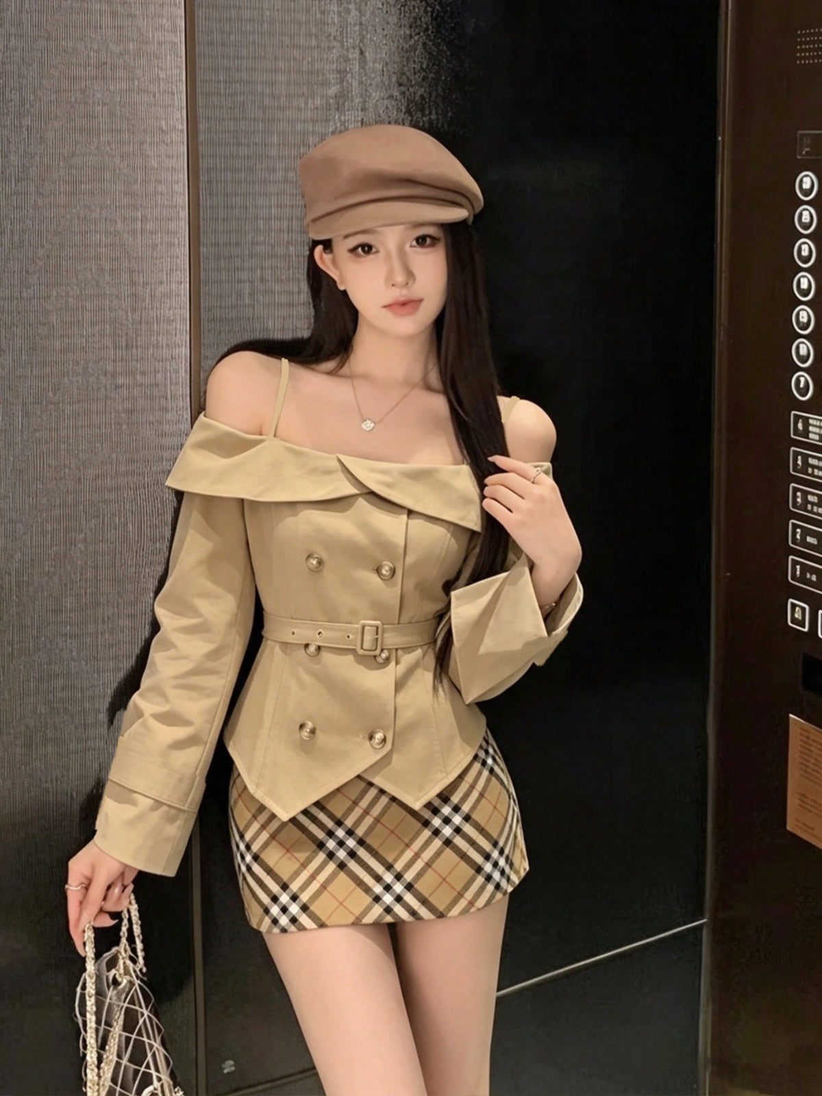 【set】オフショルダートップス×チェック柄ミニスカートセット Q8944