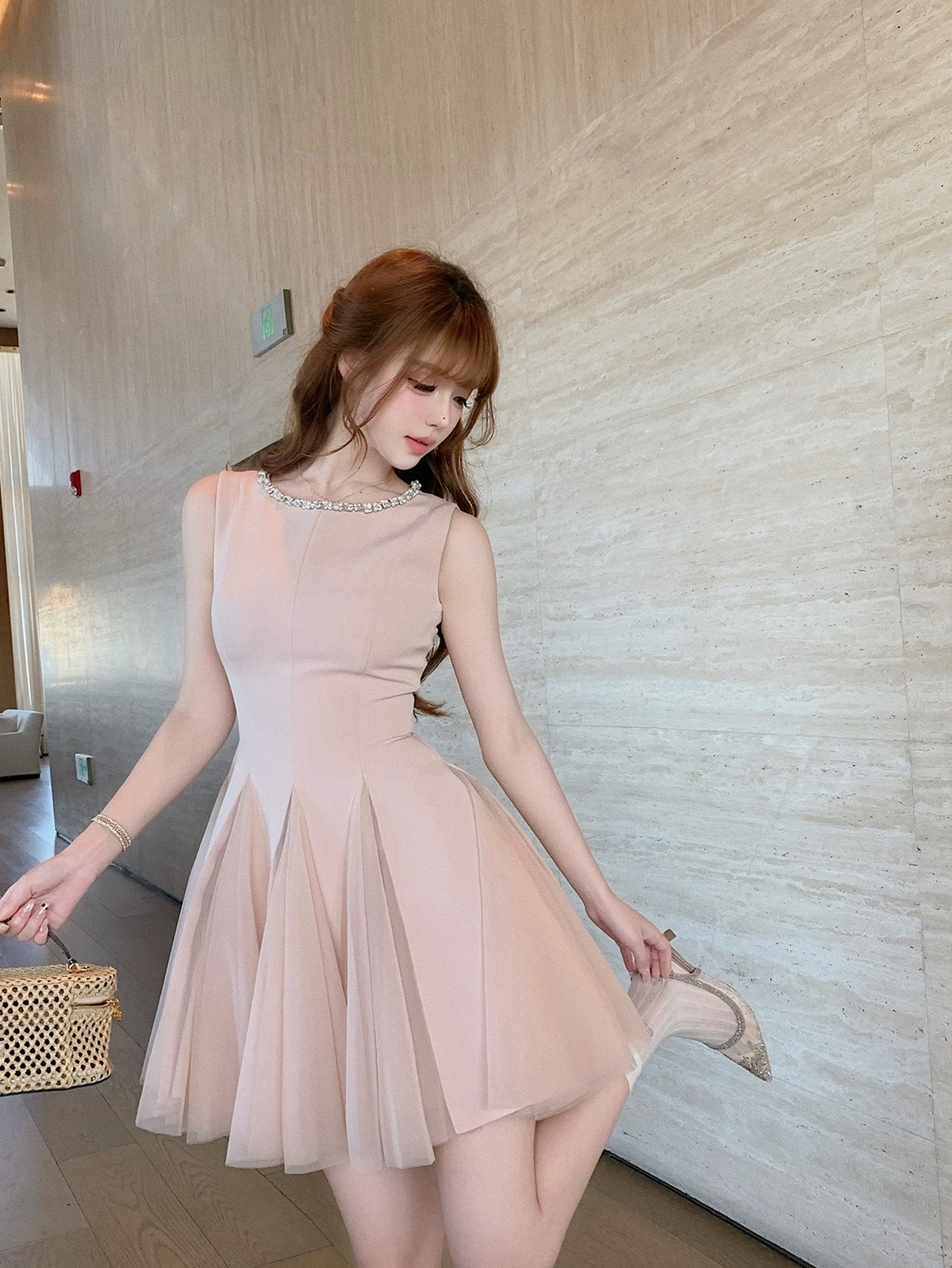 【dress】 ラインストーン付きノースリーブチュールドッキングフレアワンピース Q8881