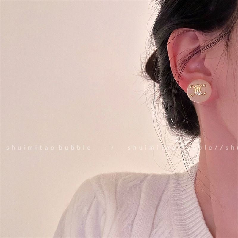 【小物】2色英字柄ピアスアクセサリーF8127