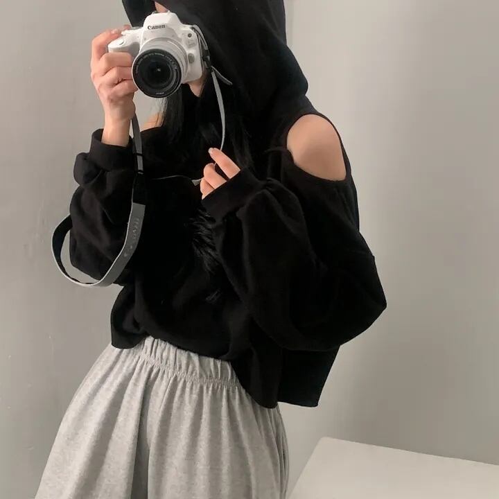 【tops】オフショルダーフーディーパーカー　M18906