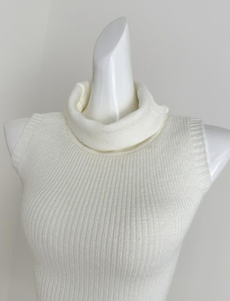 【dress】ベルト付きハイネックノースリーブニットワンピース Q7640
