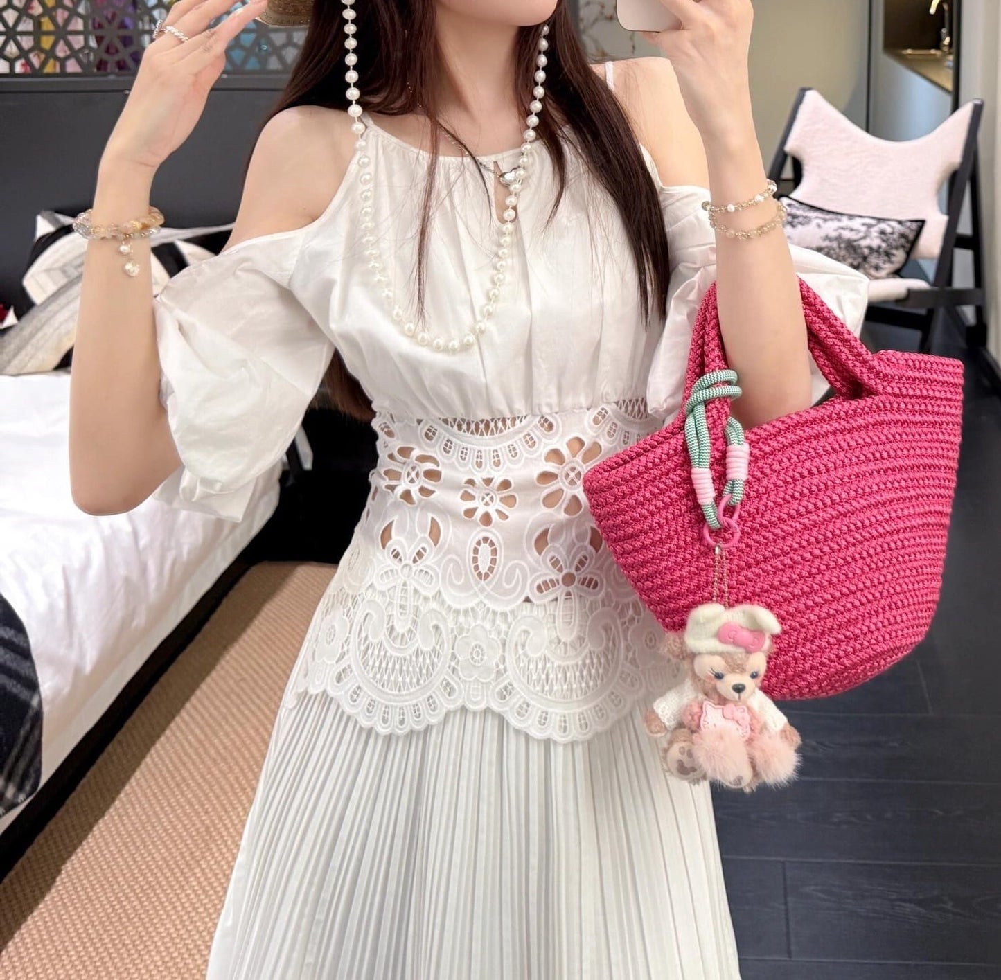 【set】カットワークレースオフショルトップス×プリーツスカートセット     N3109