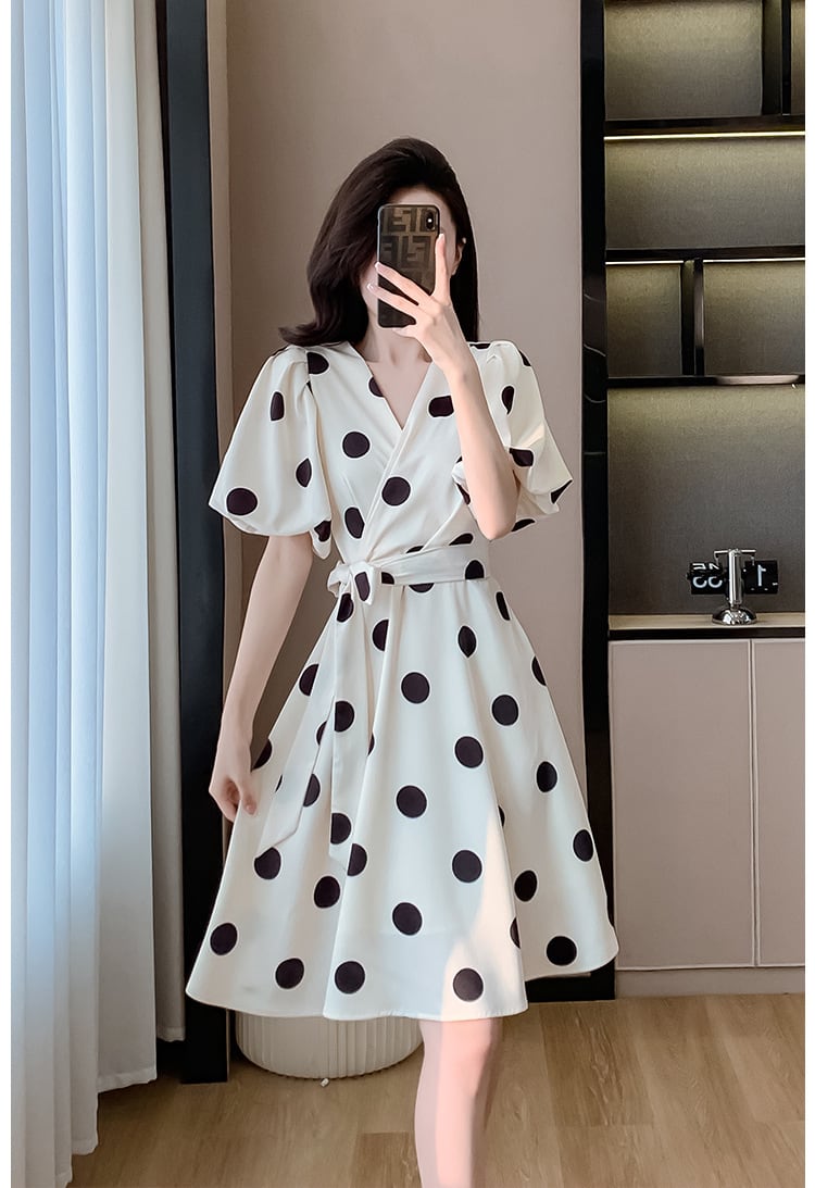 【dress】Vネックパフスリーブドット柄ワンピース G21499