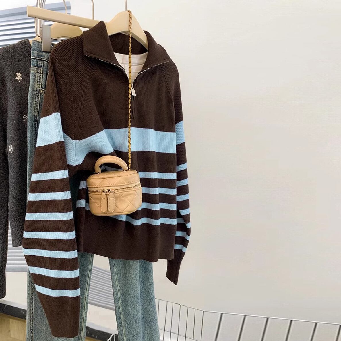 【tops】ボーダー柄ニットセーター　M29240