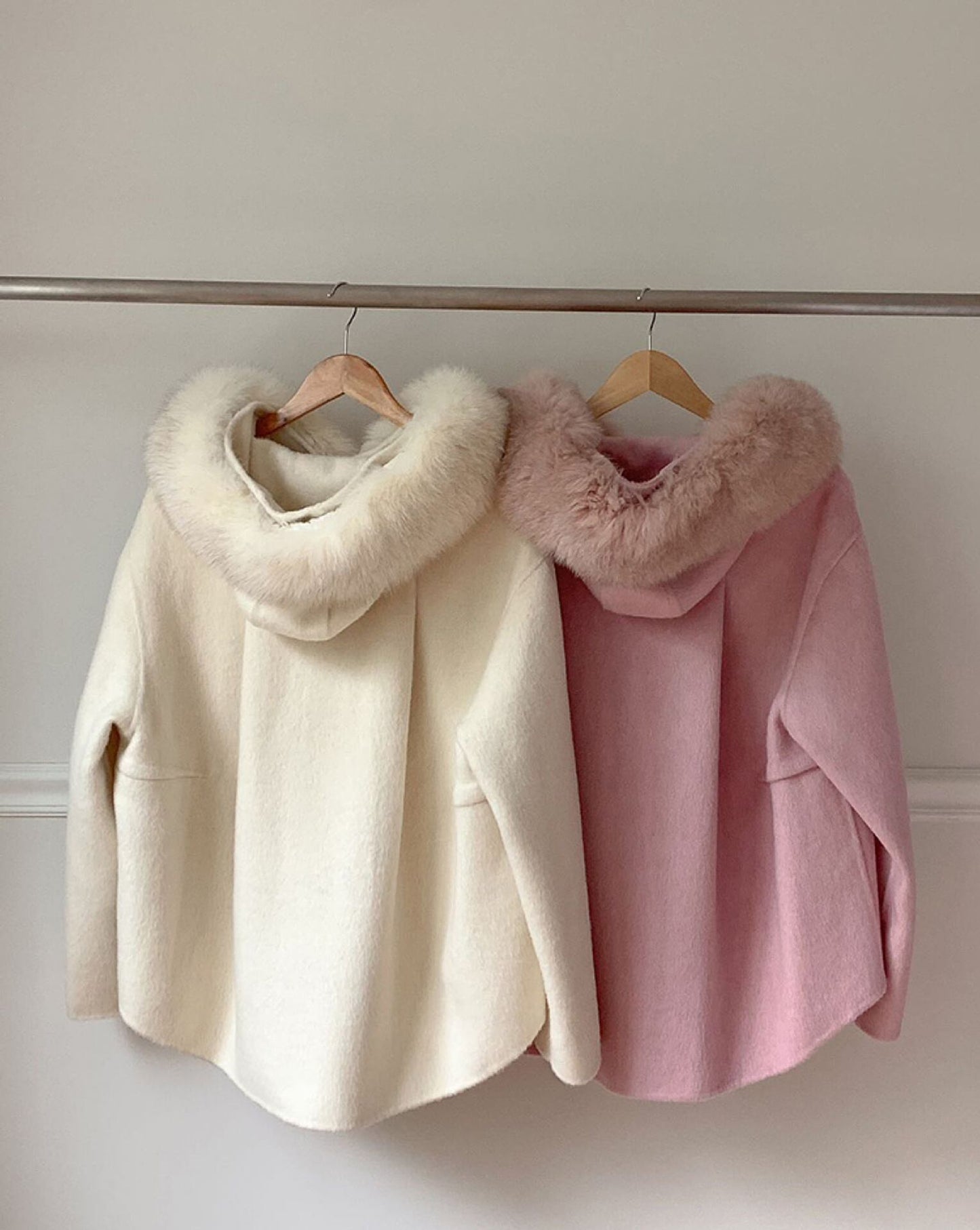 【outer】ファーフード付きコート　M28349