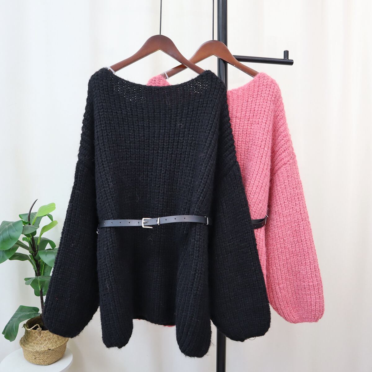 【tops】ニットセーターベルト付き　M18748