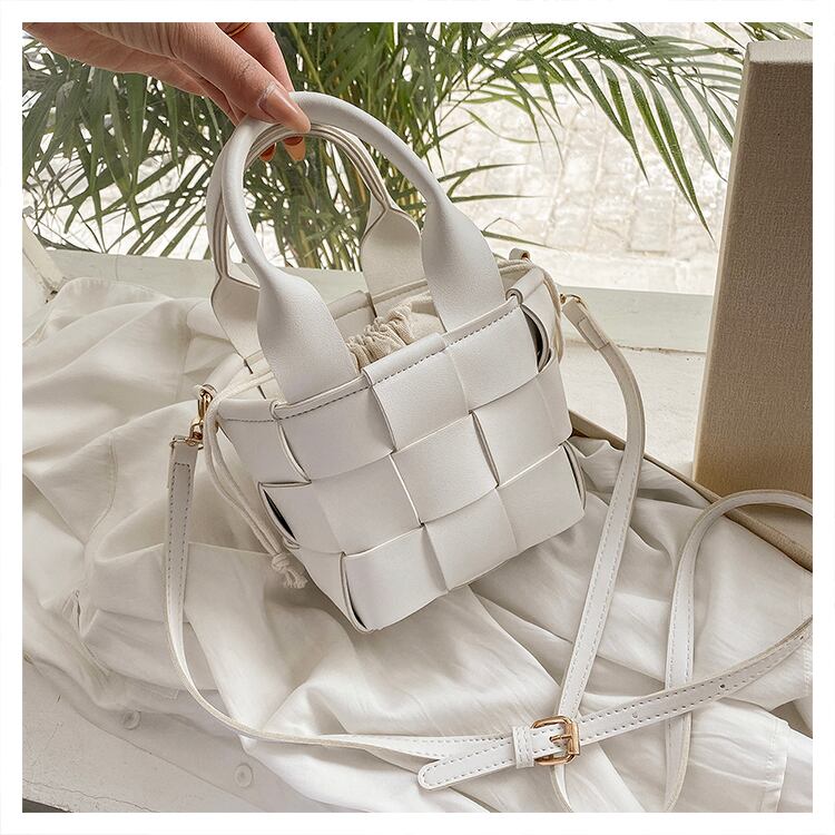 【小物】秋冬新作気質満点ファッション合わせやすい肩掛け斜め掛けバッグ G3582