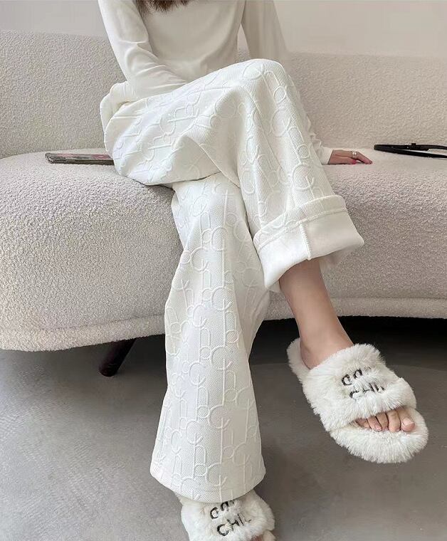 【bottoms】オシャレ度満点裏起毛ハイウエスト合わせやすい英字柄無地寒さ対策ガウチョパンツF1531