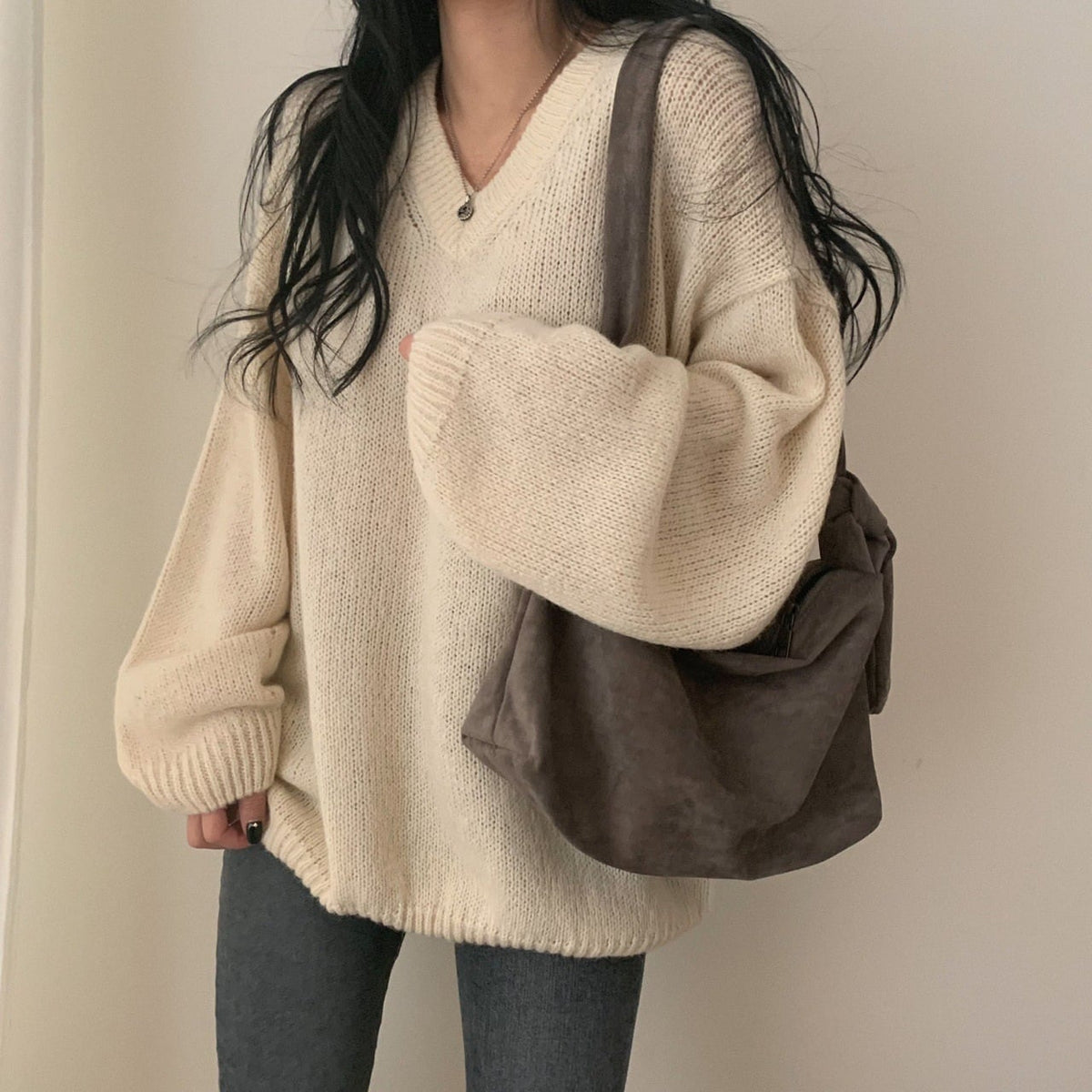 【tops】Vネックニットセーター　M25349