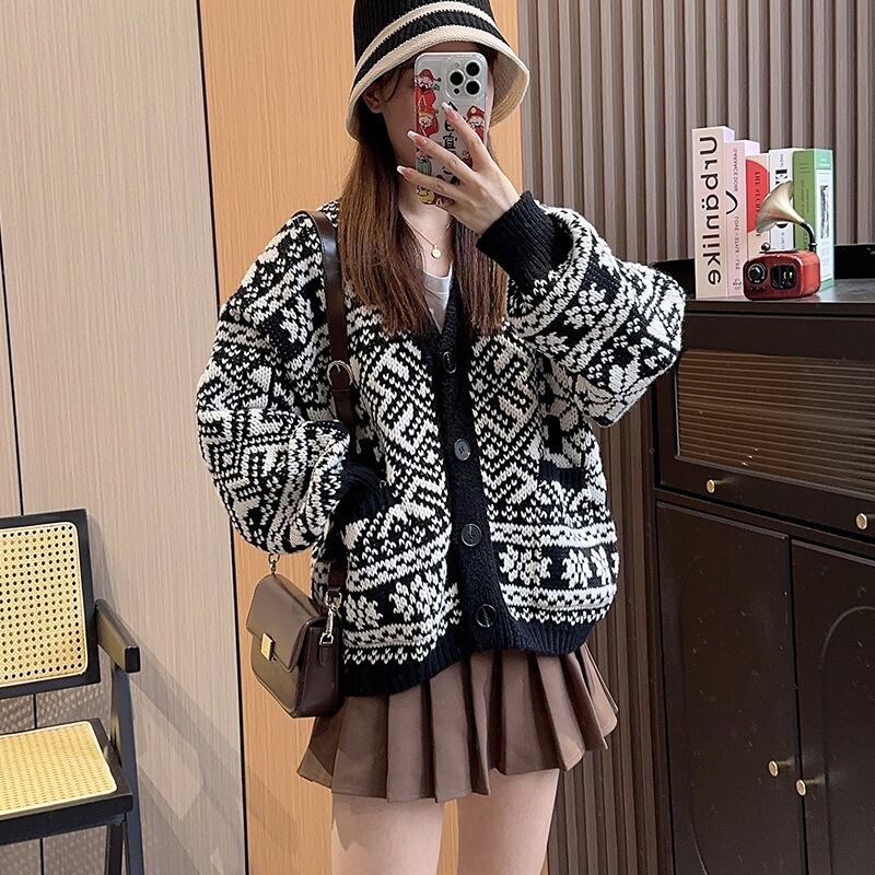 【outer】Vネックニットカーデ　M18628
