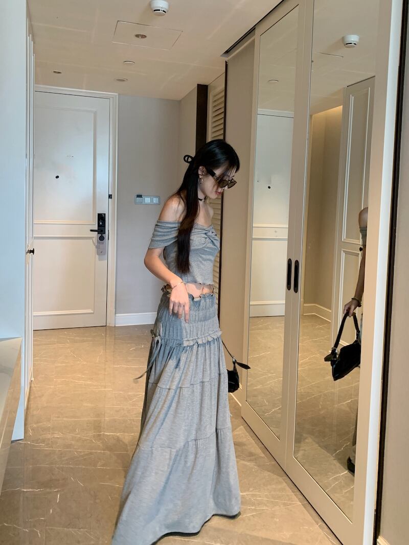 【set】オフショルダーTシャツ+スカート２点セットG21577